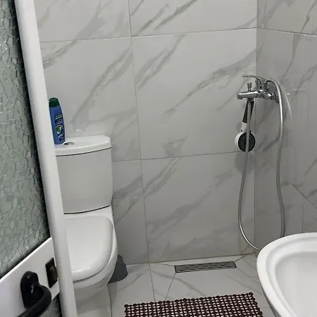 With Patio Τίρανα