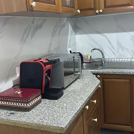 Apartamento With Patio Tirana