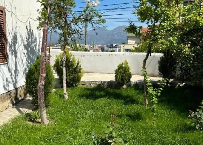 With Patio Apartament